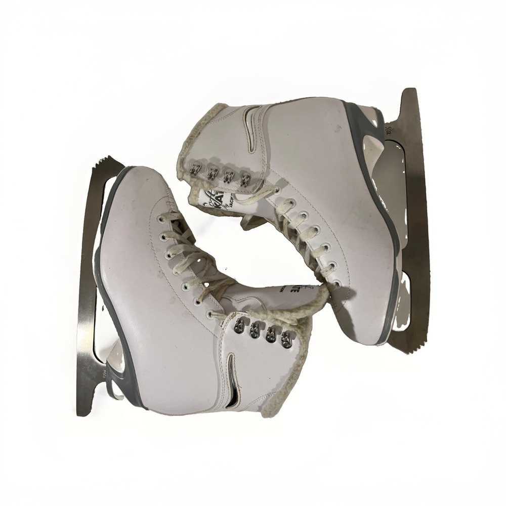 Women's Soft Skate Figure Skate By Jackson Size 9 White